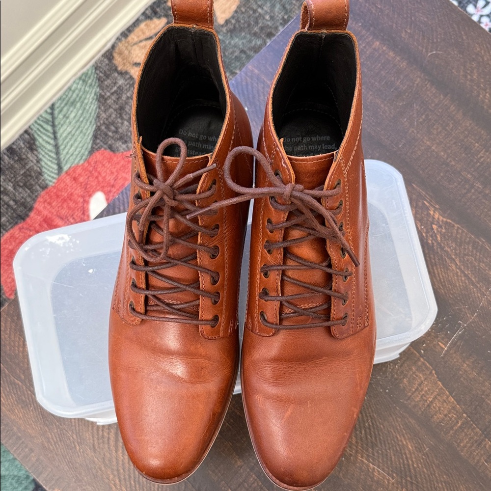 Helm The Zind Teak Men Classic Cognac Leather Chukka Boot 11.5 Comfort footwear